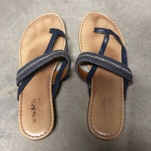 Coach And Four Slip-On Toe Loop Strappy Flat Sandals Blue Rhinestone Size 8.5